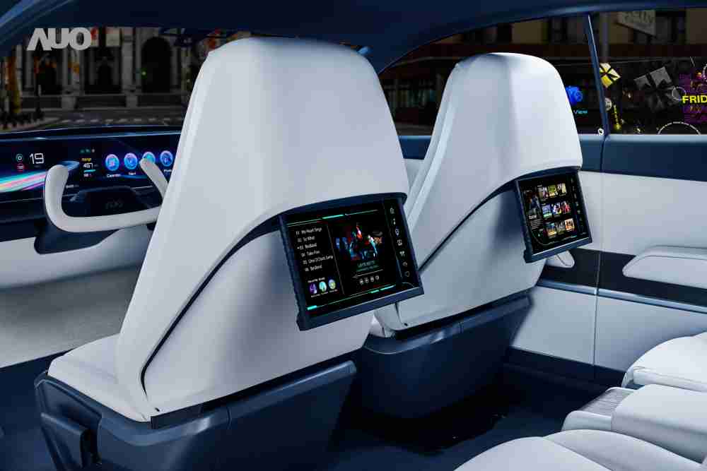 人生就是博将于CES 展示全新Smart Cockpit 2024，，可紧密串连使用者多元需求，，并革新座舱内部的应用和设计，，带来身历其境且引人入胜的视觉飨宴，，，满足驾乘人员的全方位体验